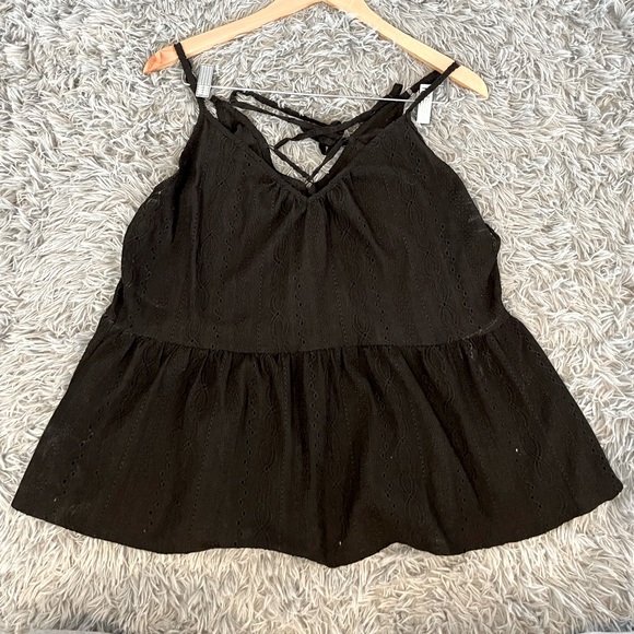 Black eyelet tank top with strapped back - Picture 1 of 1